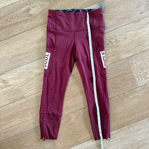 Lululemon Burgundy High Rise Soulcycle Ride & Reflect Ankle Leggings | Sz 6